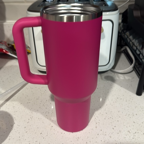 Stanley Pink Insulated Mug - Picture 4 of 9